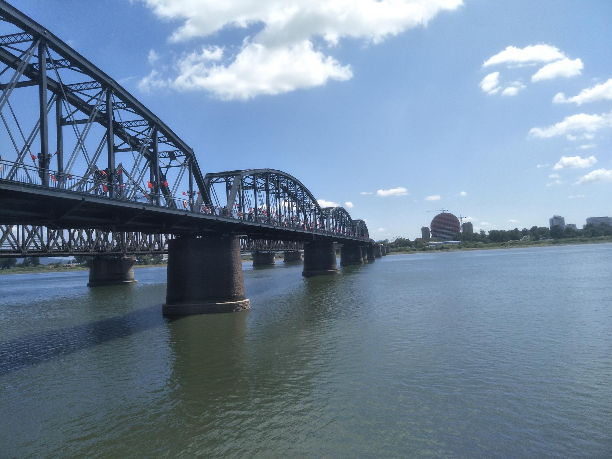 丹东鸭绿江上断桥风光原创摄影