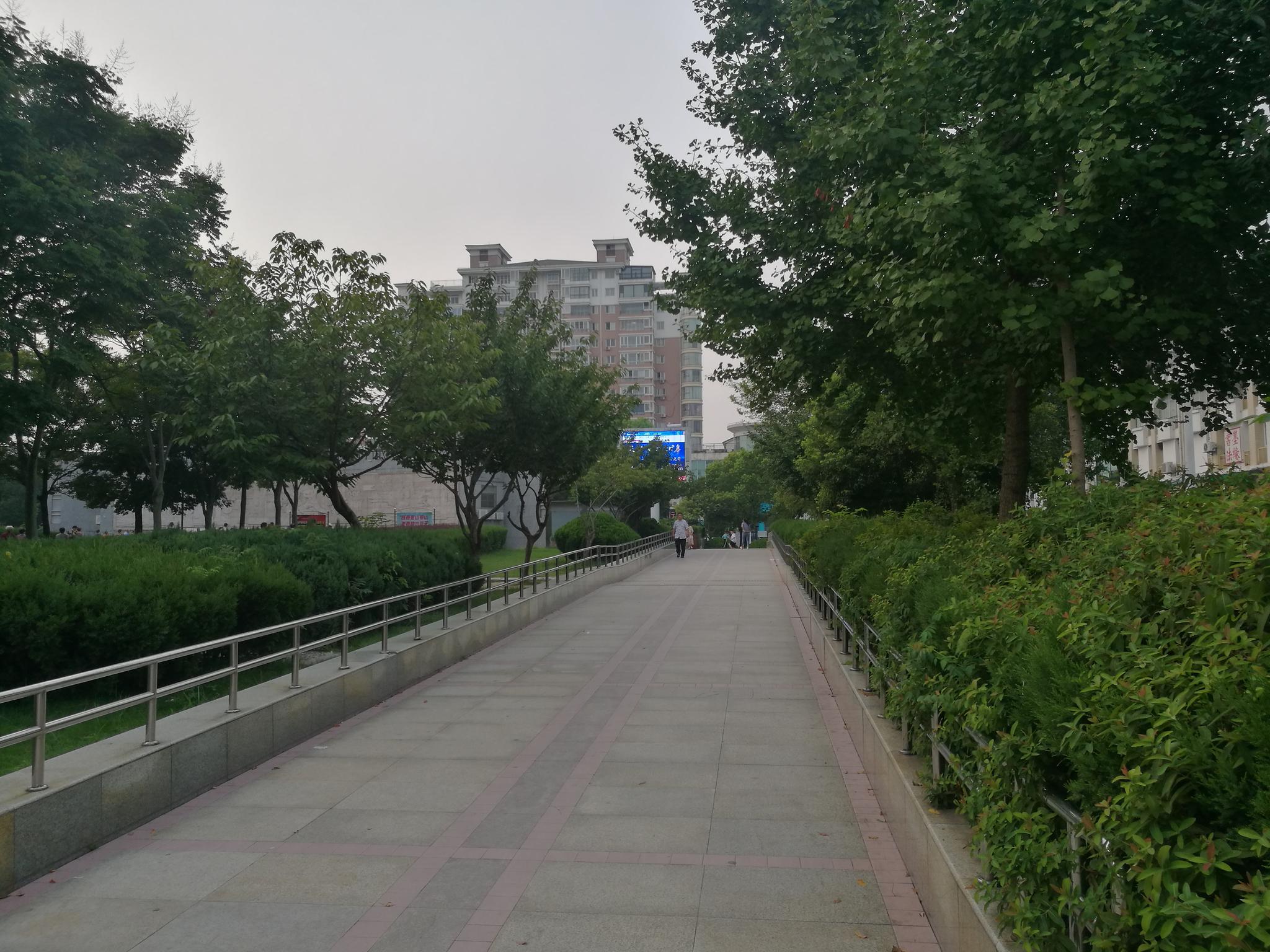 来如皋安定广场走走