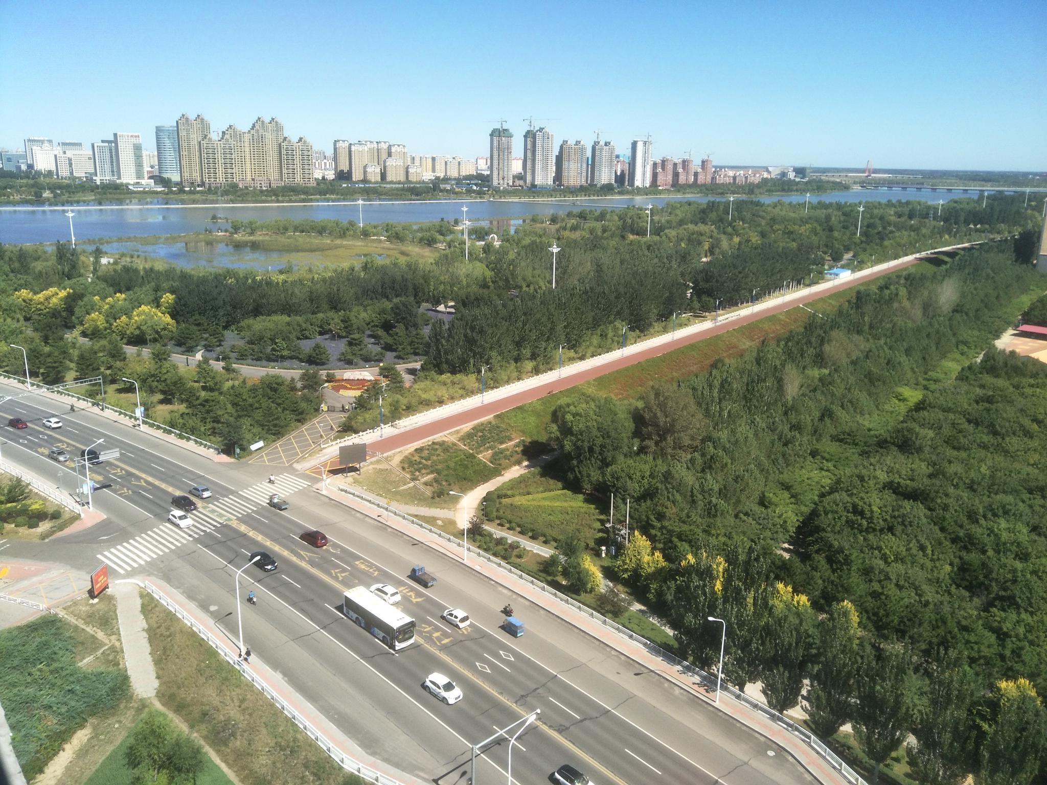 俯瞰通辽市西拉木伦大街与胜利路交汇处,原创摄影