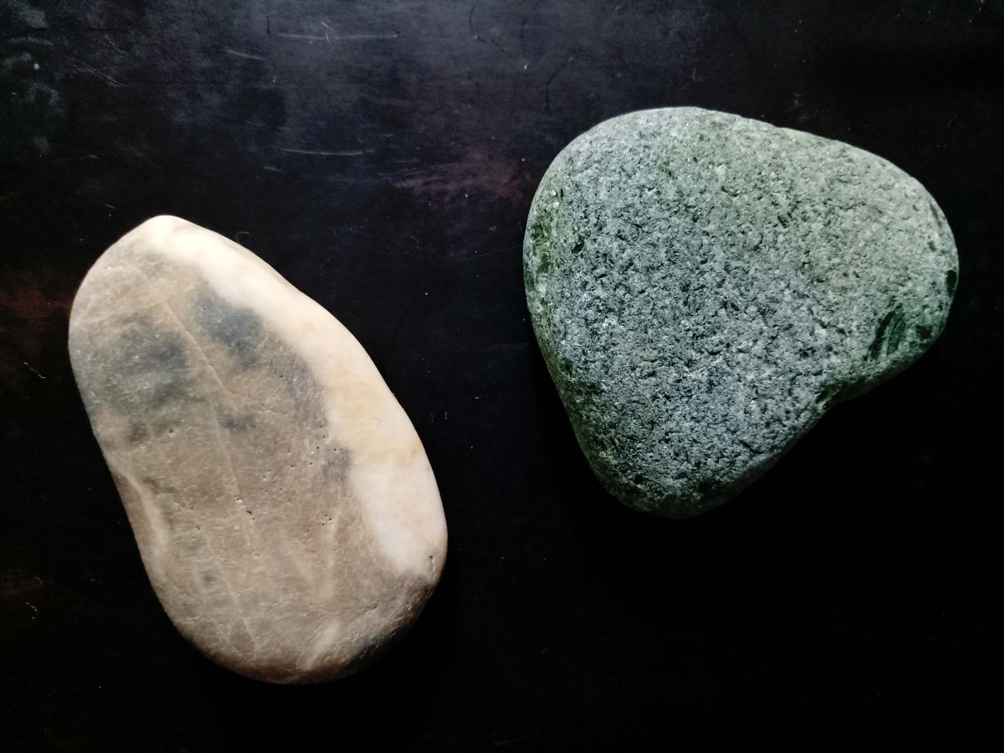 家里有很多可爱的小石头原创摄影