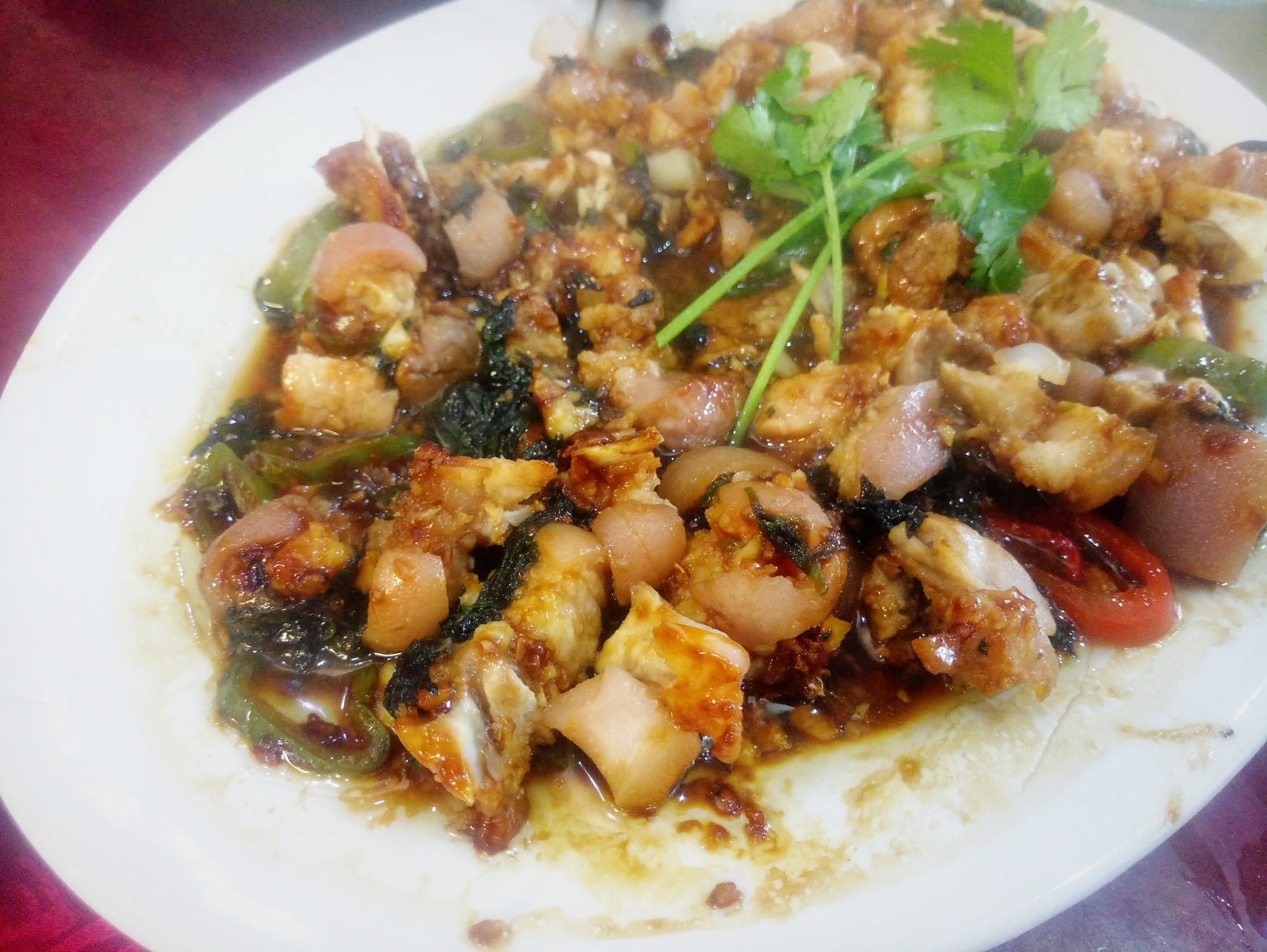 肇庆蒸菜特多,新新紫苏蒸猪脚,却爽脆又香浓