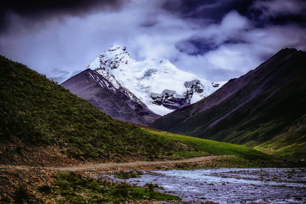 西藏萨普神山,一个梦幻的地方.