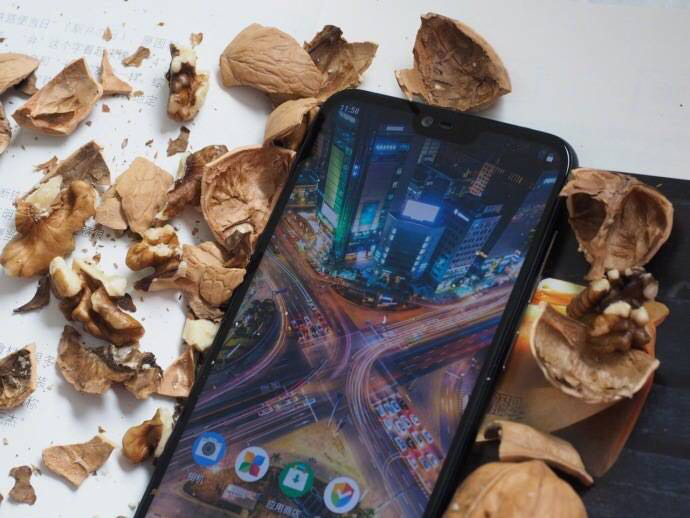 诺基亚nokia x6砸核桃,给力吗?