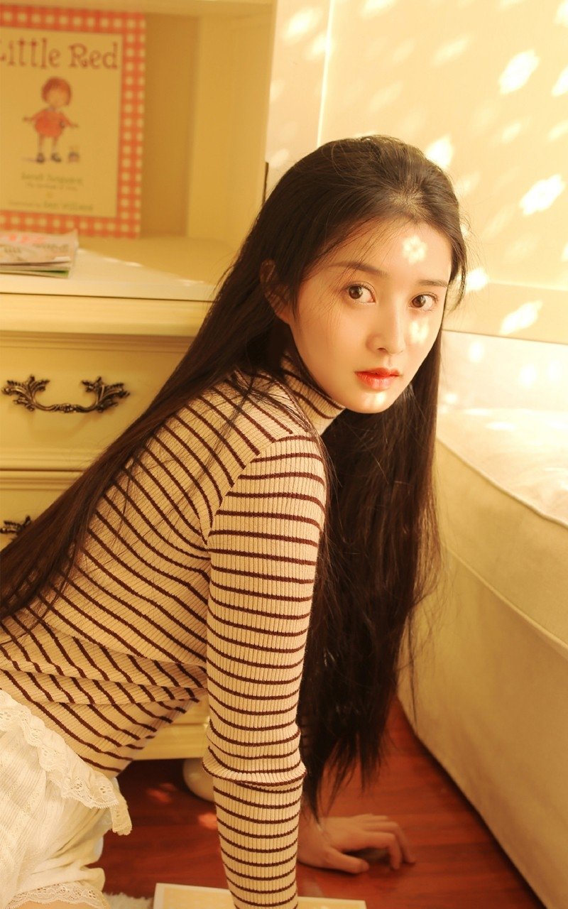 身材高挑的美女模特,这写真好美.