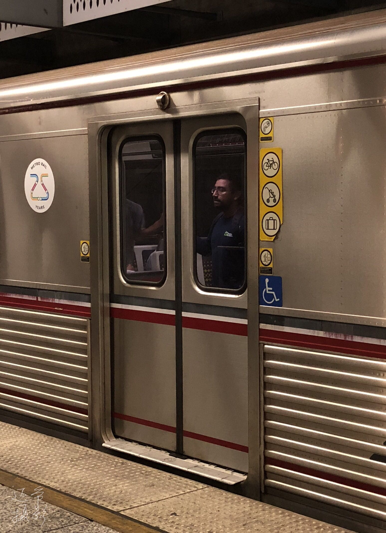 洛杉矶地铁【手机原创摄影】