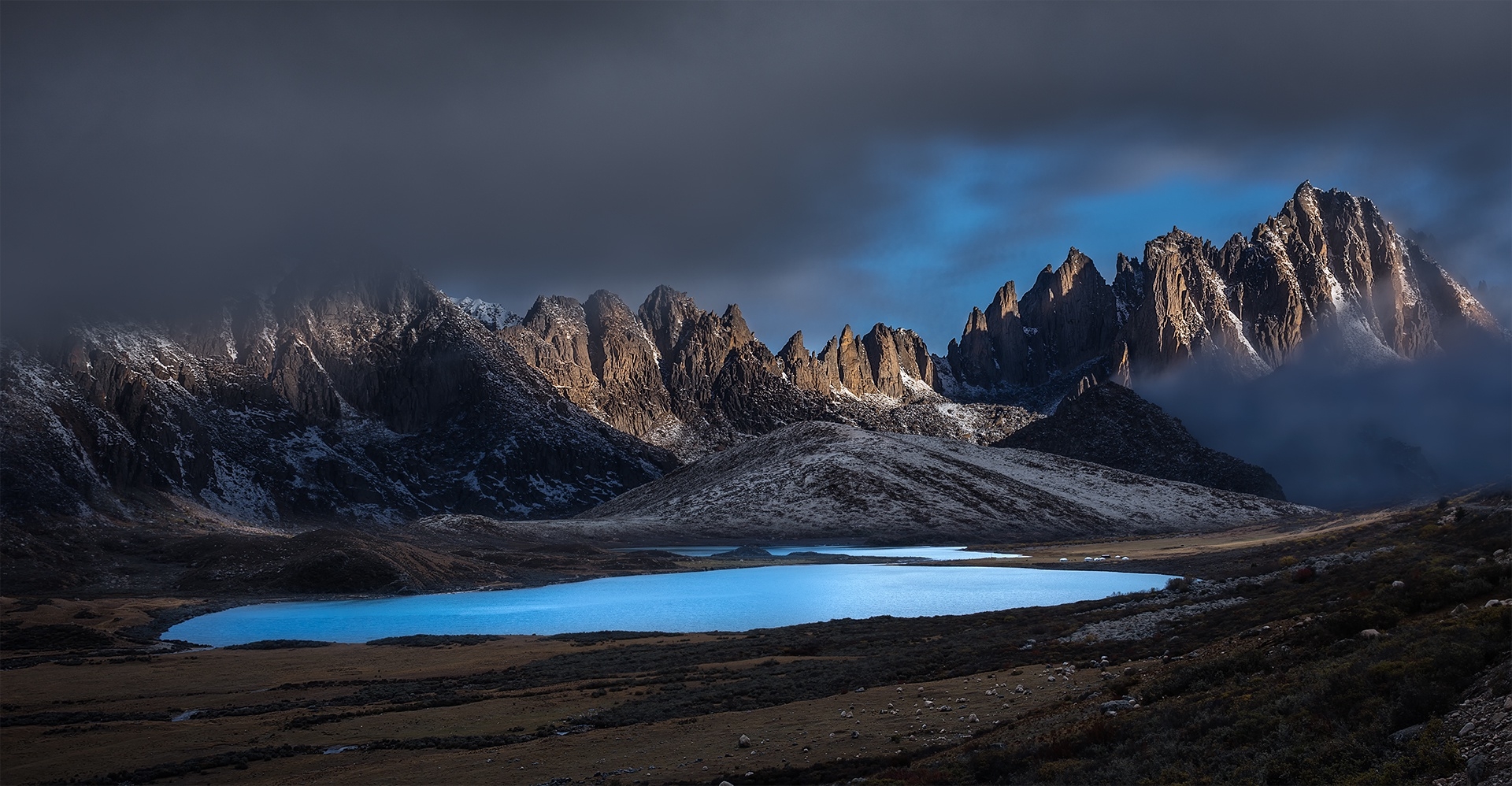 川西坝子上的风景