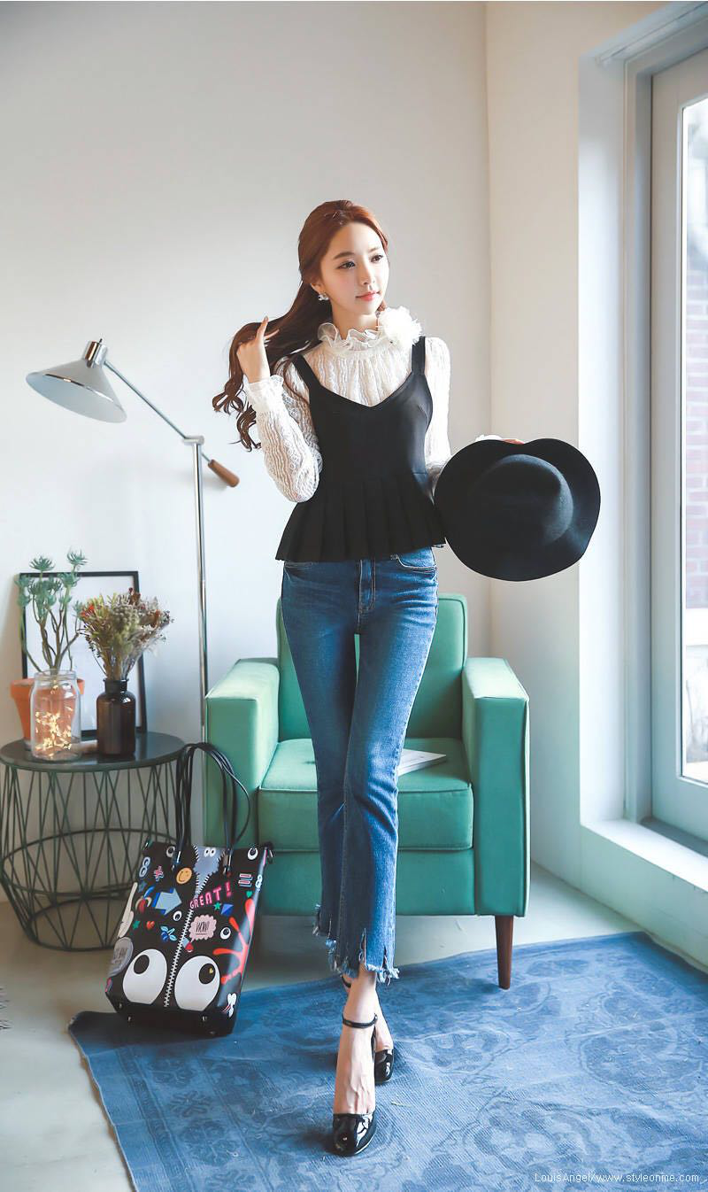 韩国成熟稳重美女模特牛仔裤时尚修身写真摄影