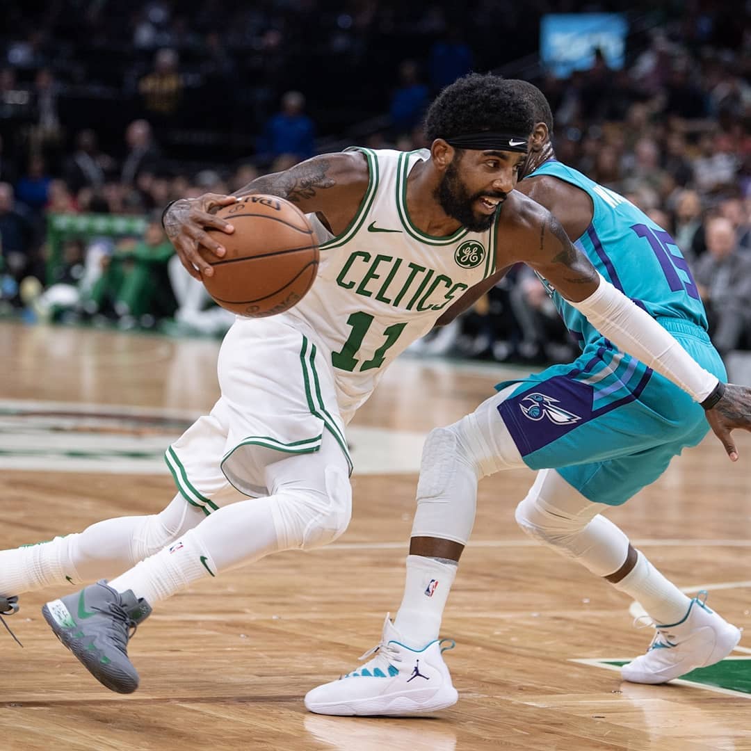 欧文加盟凯尔特人引发球迷热议新赛季阵容深度大幅提升备受期待