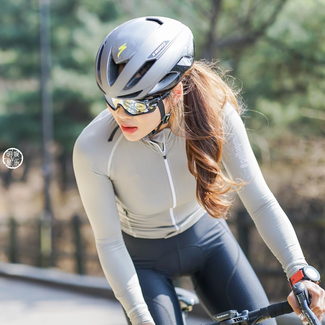 骑行感受户外运动的时尚