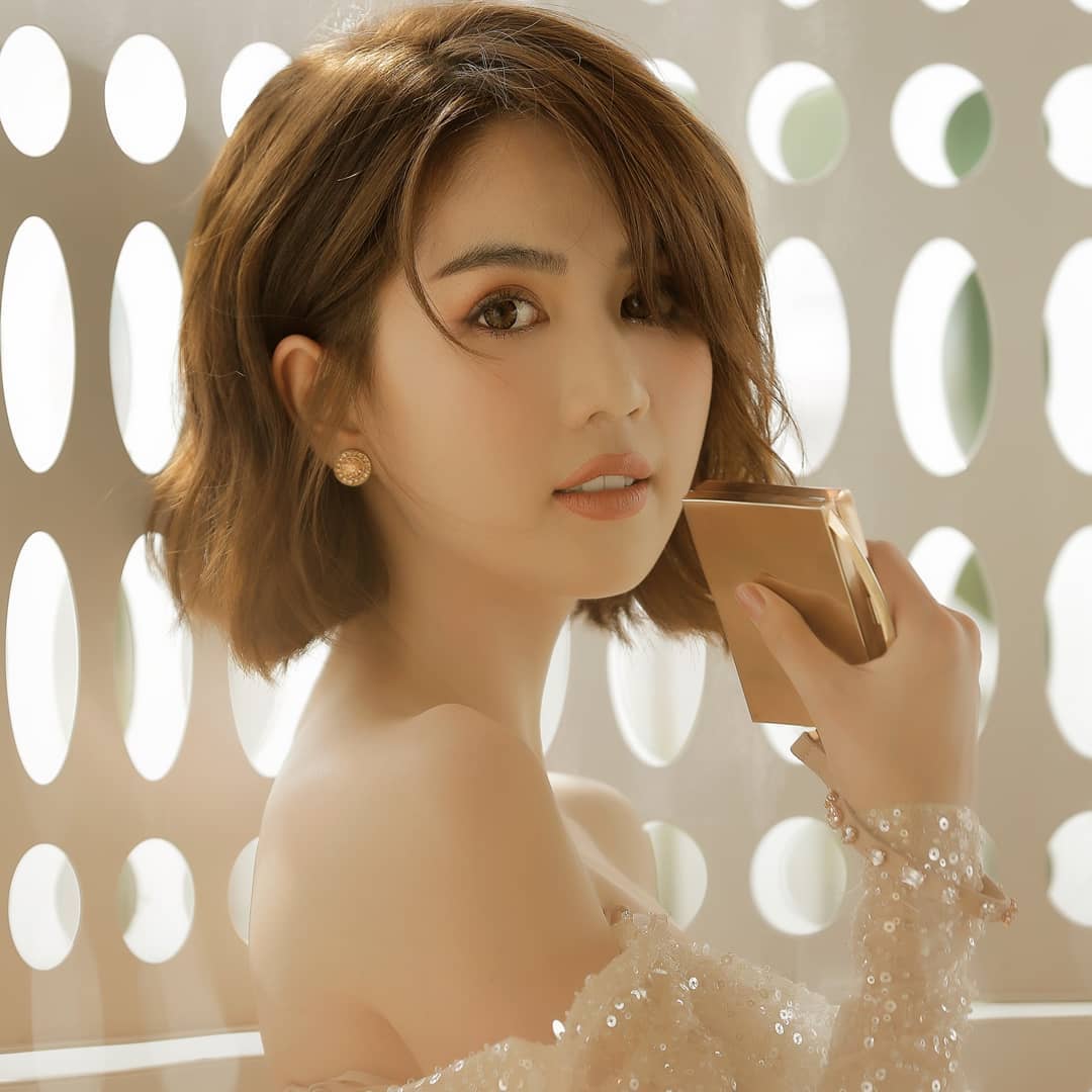 邓玉贞|晚礼服|低胸_新浪新闻