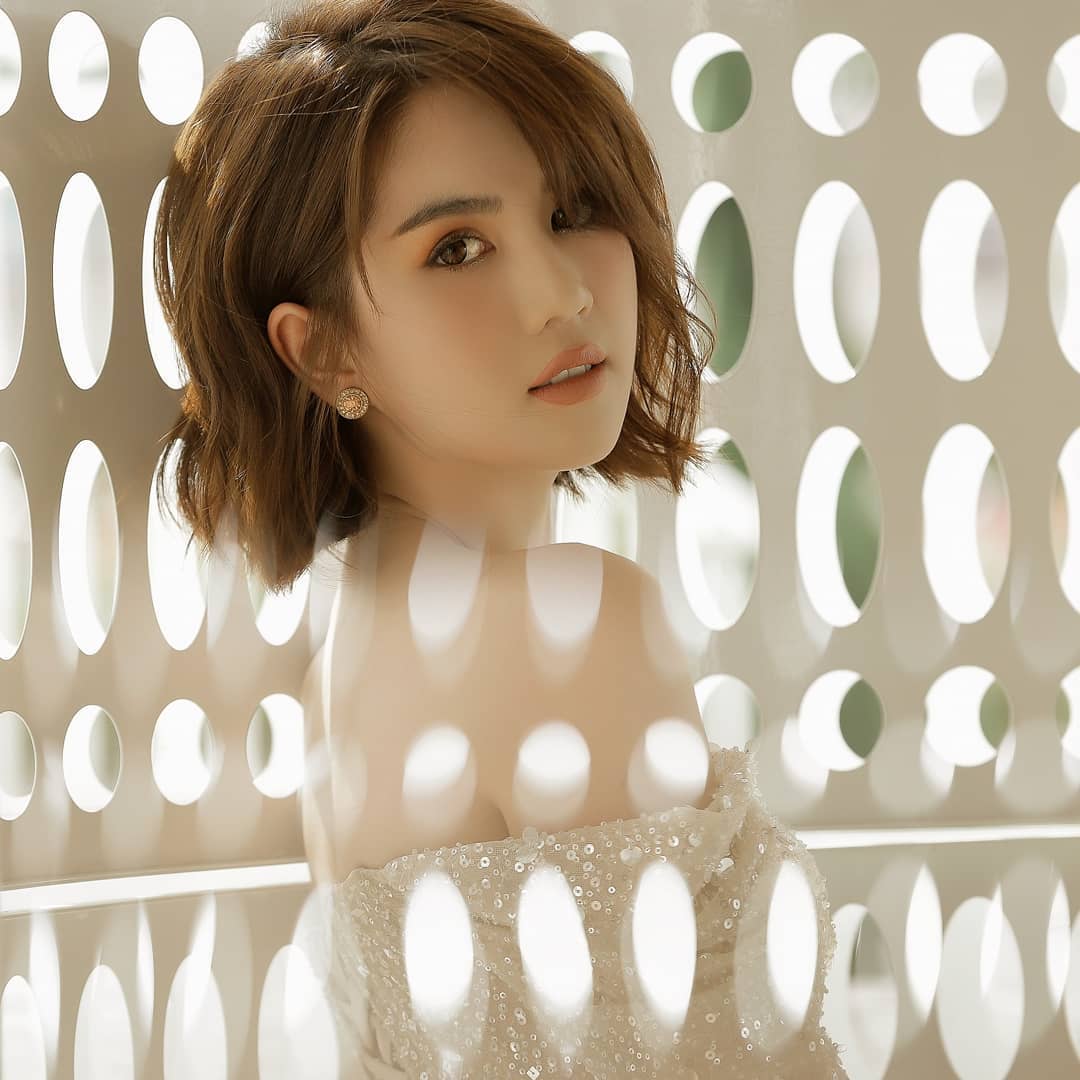 邓玉贞|晚礼服|低胸_新浪新闻