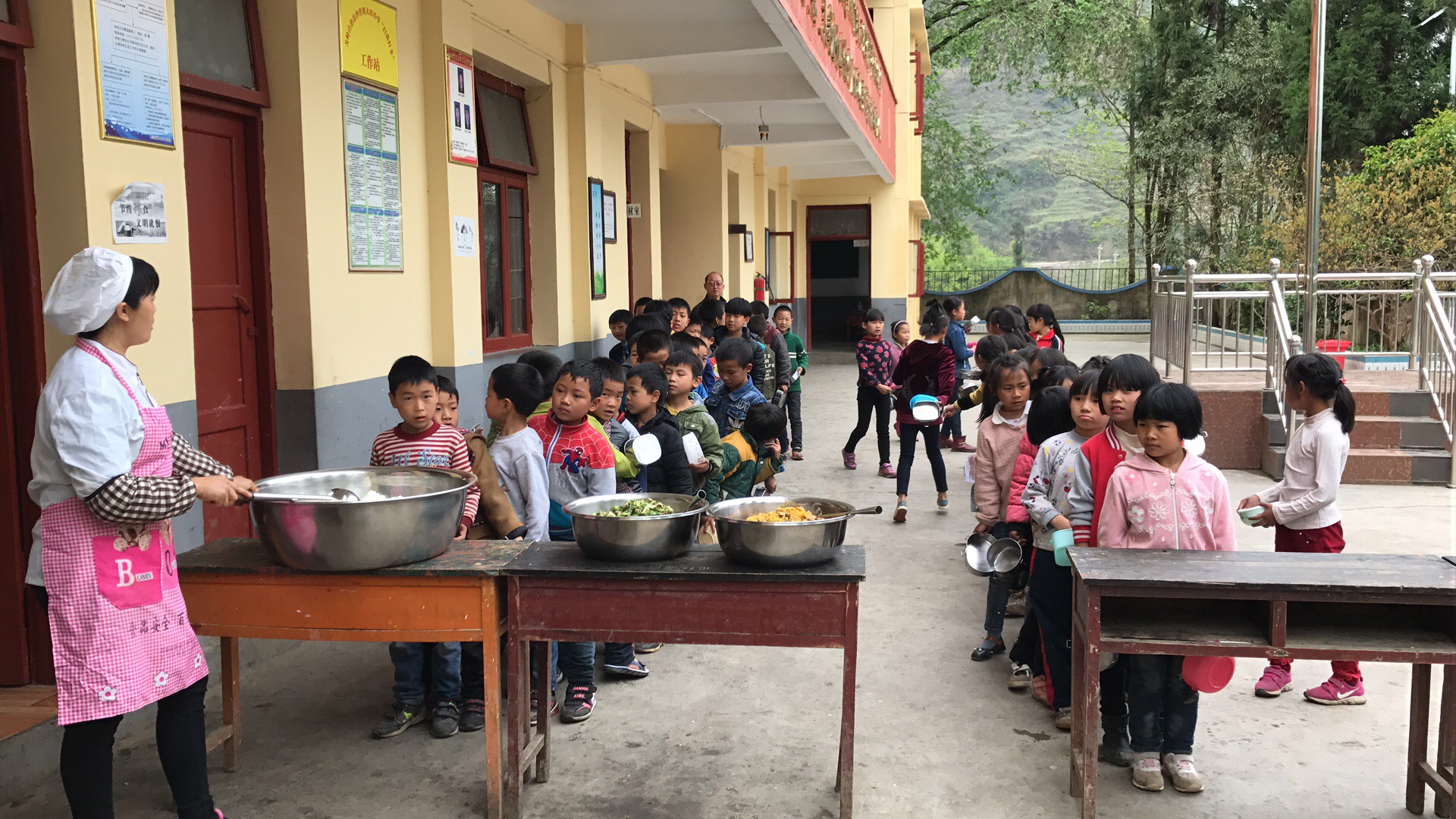 支教老师用照片记录贵州支教生活