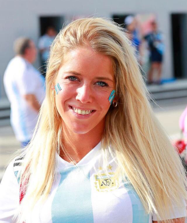 世界杯性感女球迷特写 除了世界第一美女还有……_新浪看点