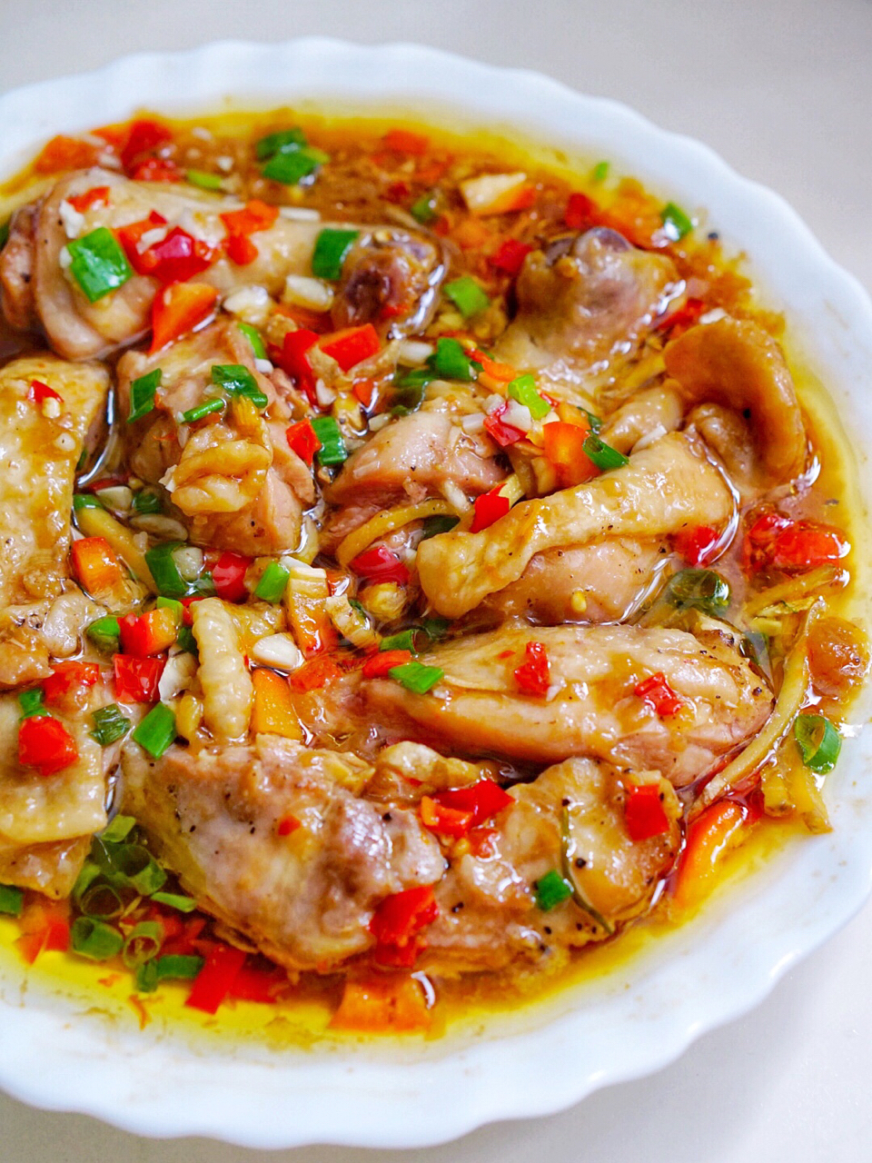 无敌滑嫩多汁的剁椒鸡腿,手残党必学的超美味做法.