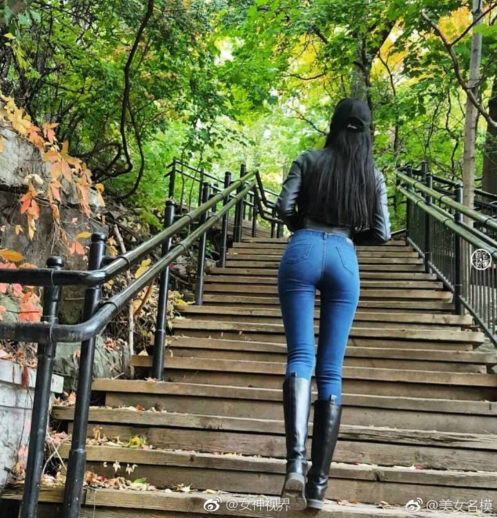 这么迷人的背影和身材真的有关系