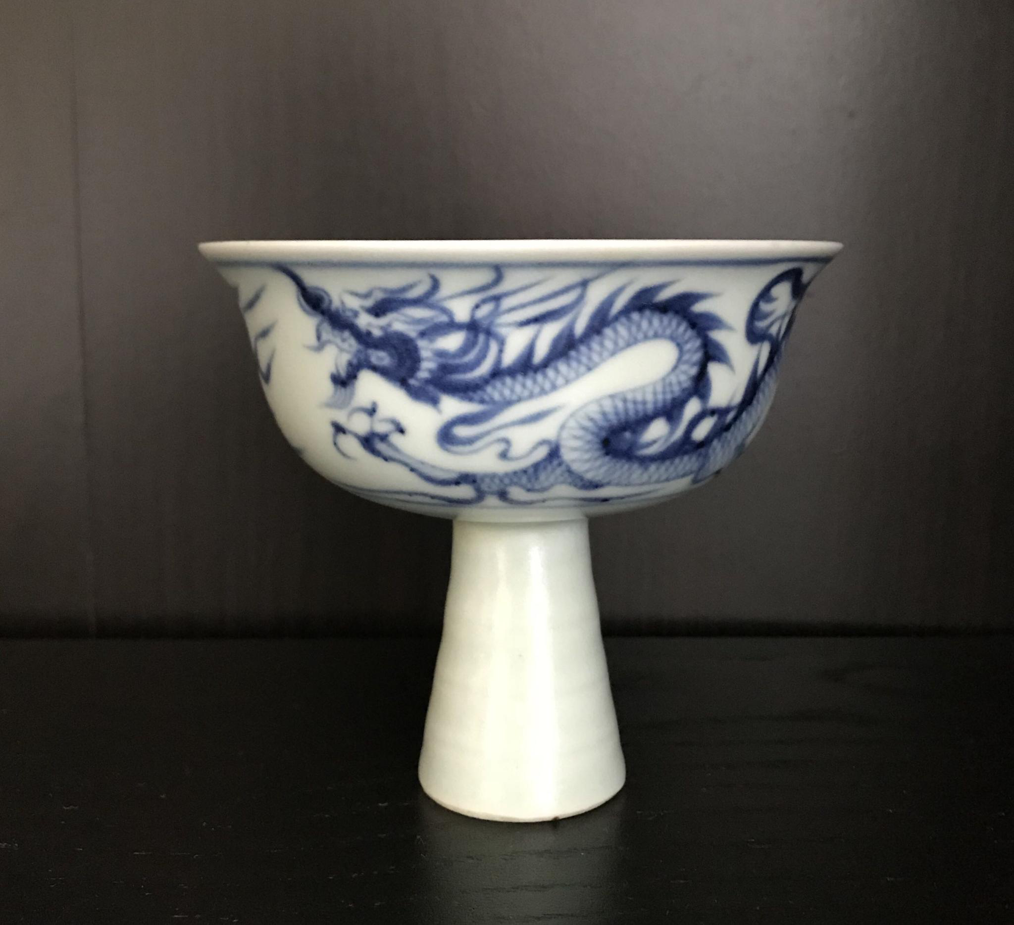 收藏新收获:今天收一件青花高足杯