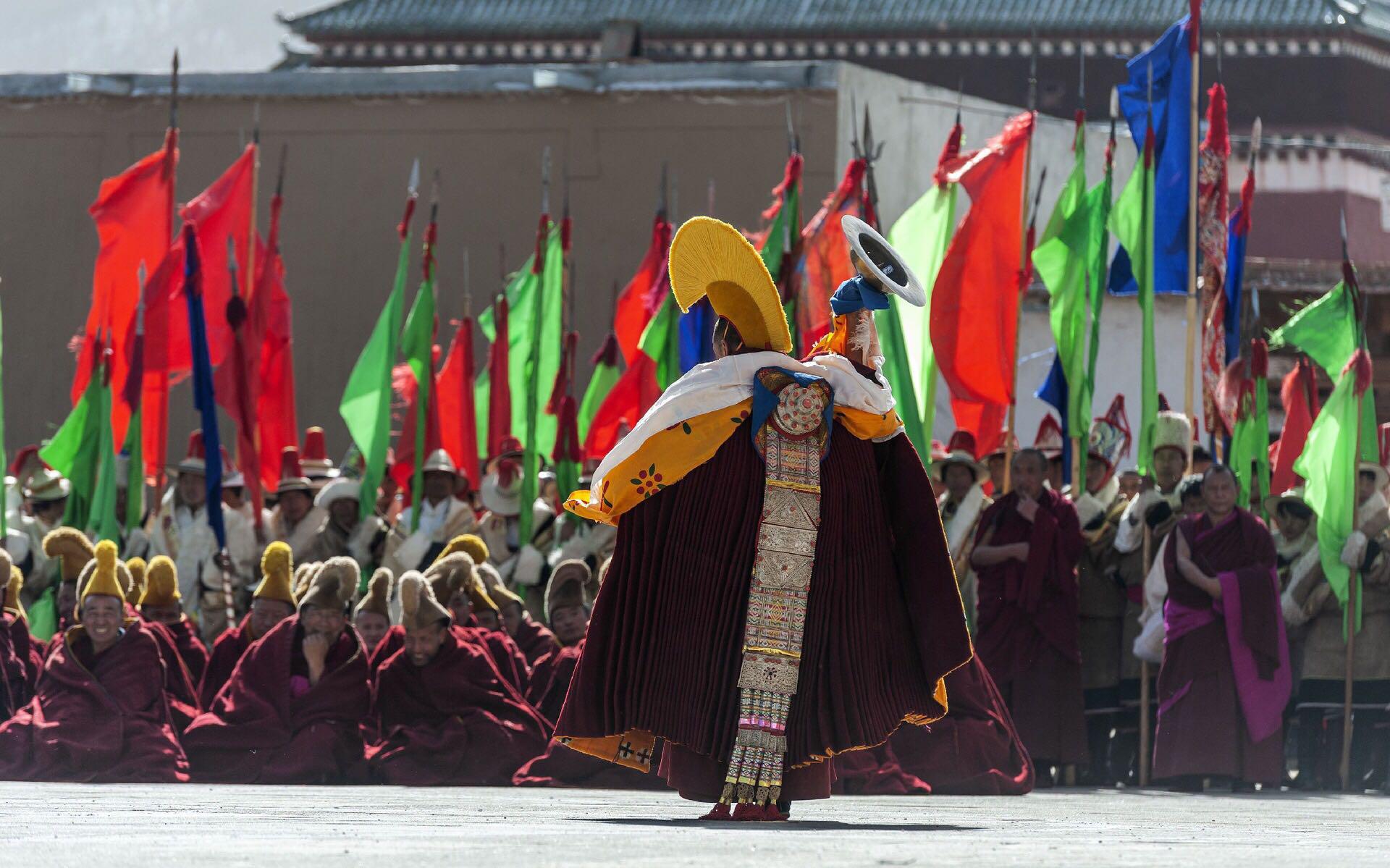 西仓寺亮宝节法舞表演