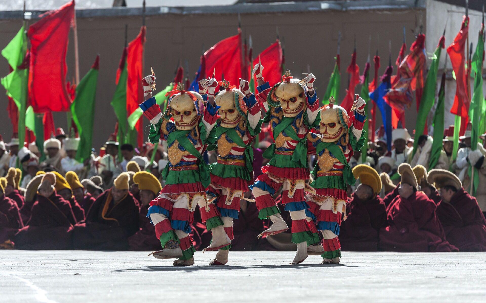 西仓寺亮宝节法舞表演