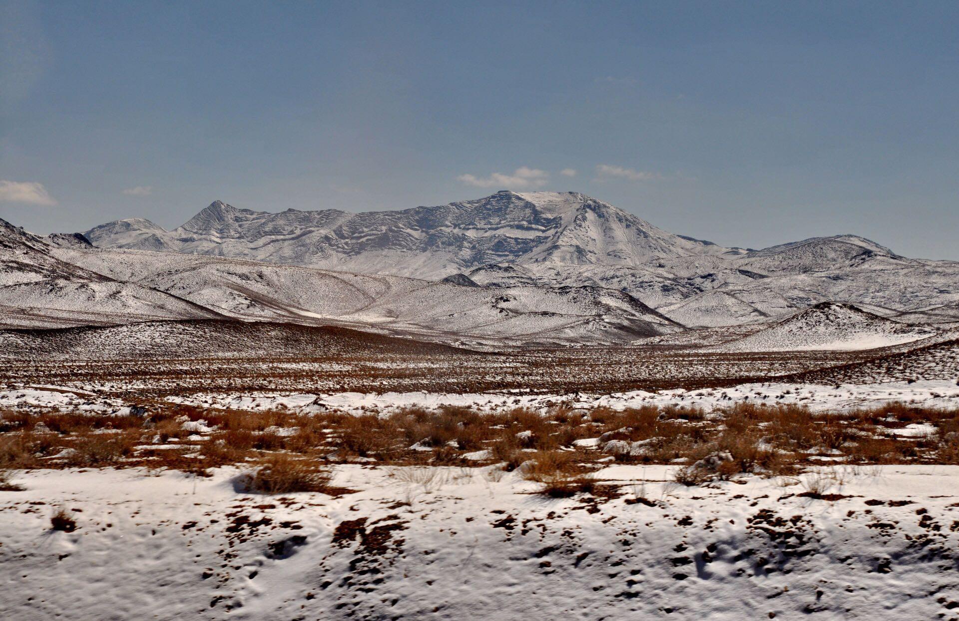 伊朗高原腹地的风光