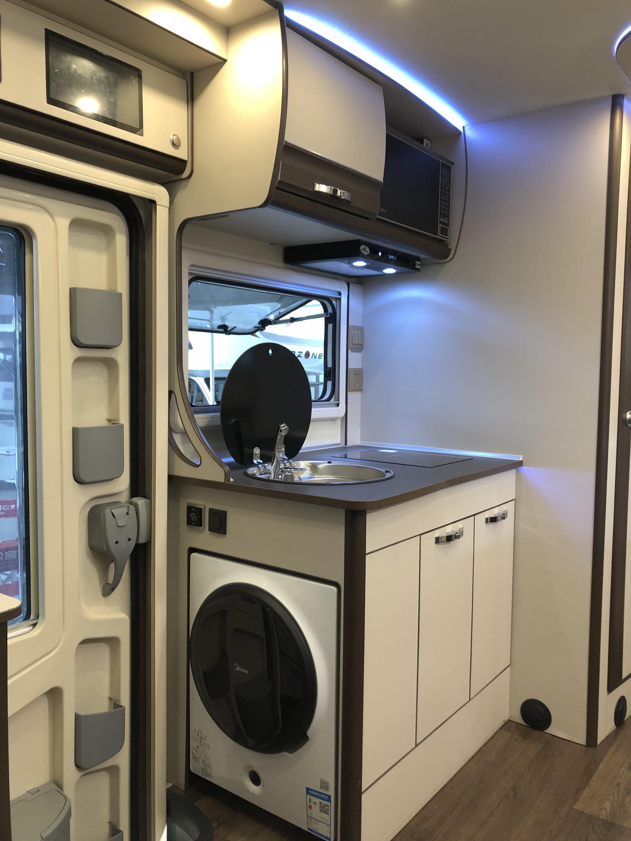 览众塞拉维房车