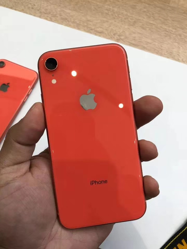 iPhone XR 真机外观欣赏
