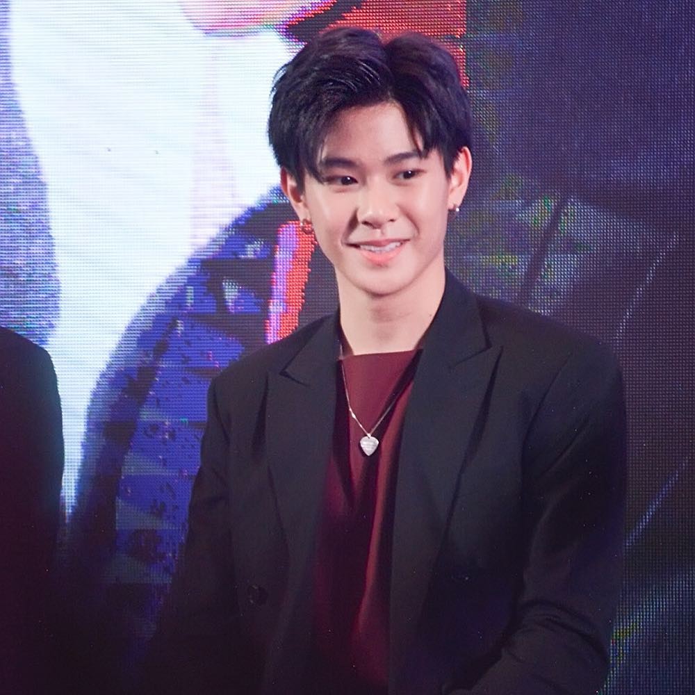 泰国当红明星组成男团ninebynine(9x9)出道,但市场反应不一