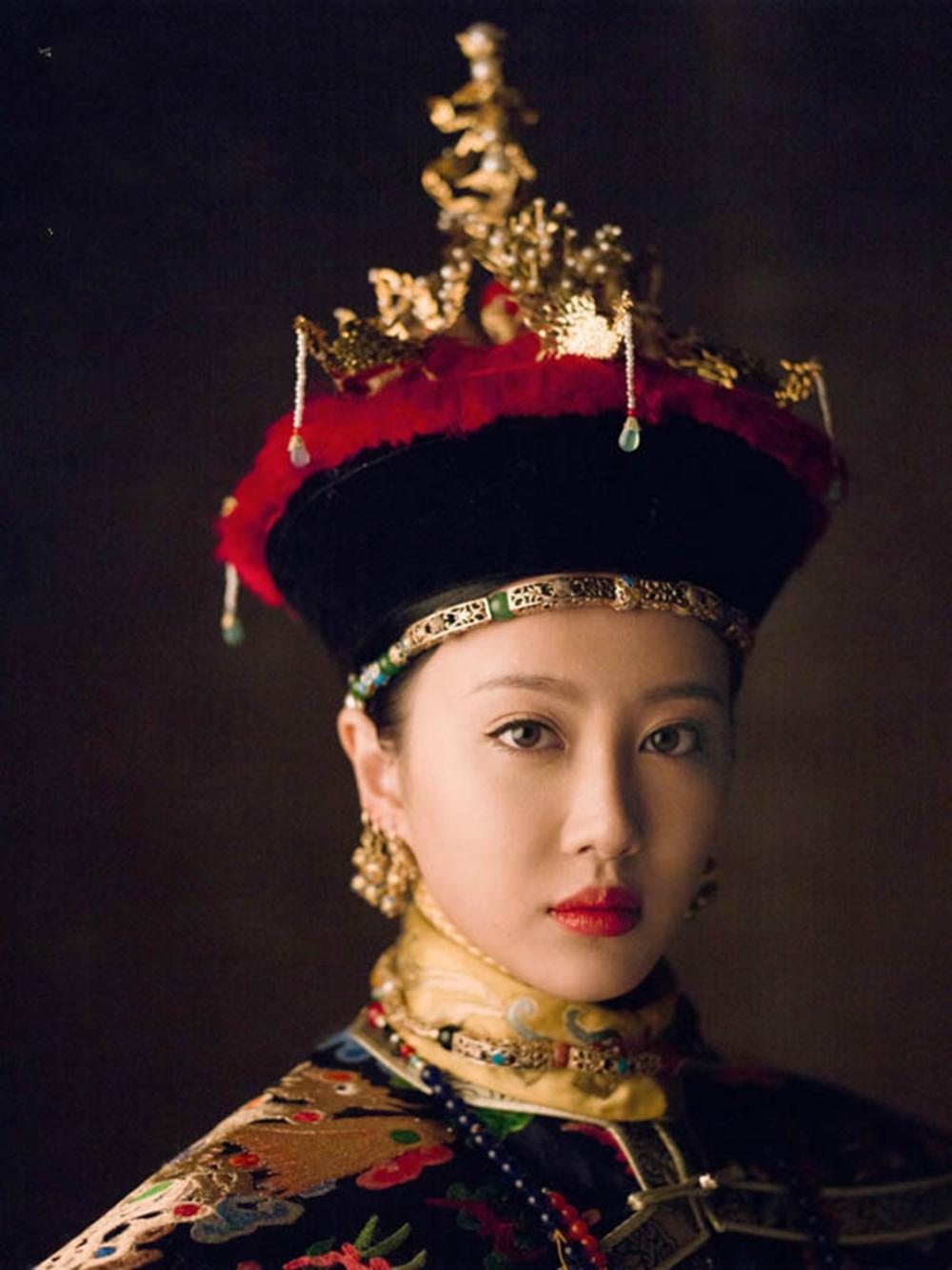 家中3代都是宫女, 她脱颖而出成乾隆皇后, 生下儿子成了皇帝