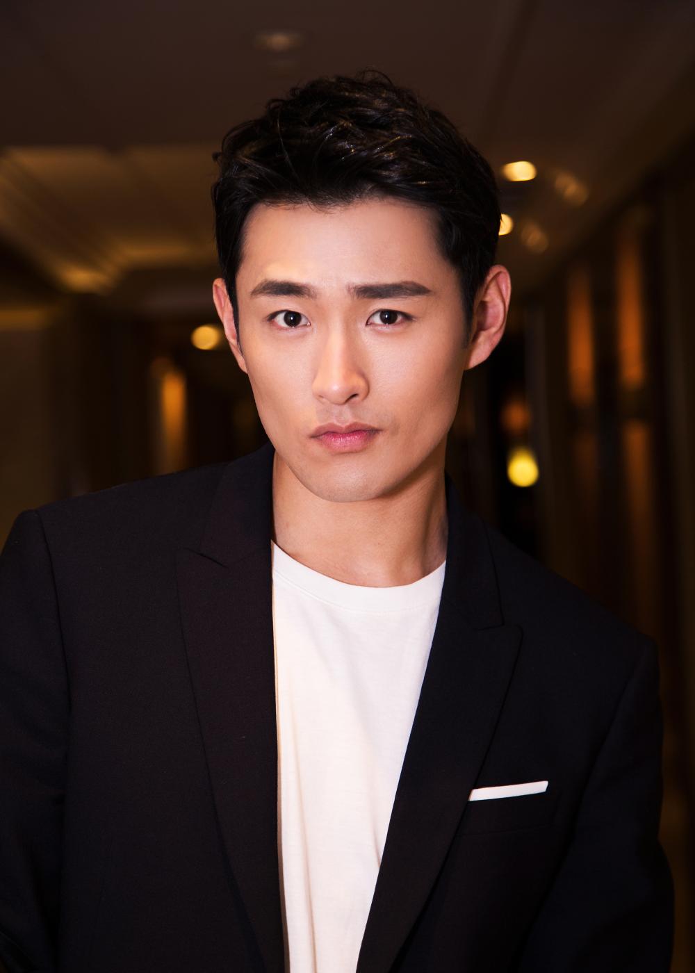 王彦霖友情出演《红海行动》"罗星是我见过最好的狙击手"