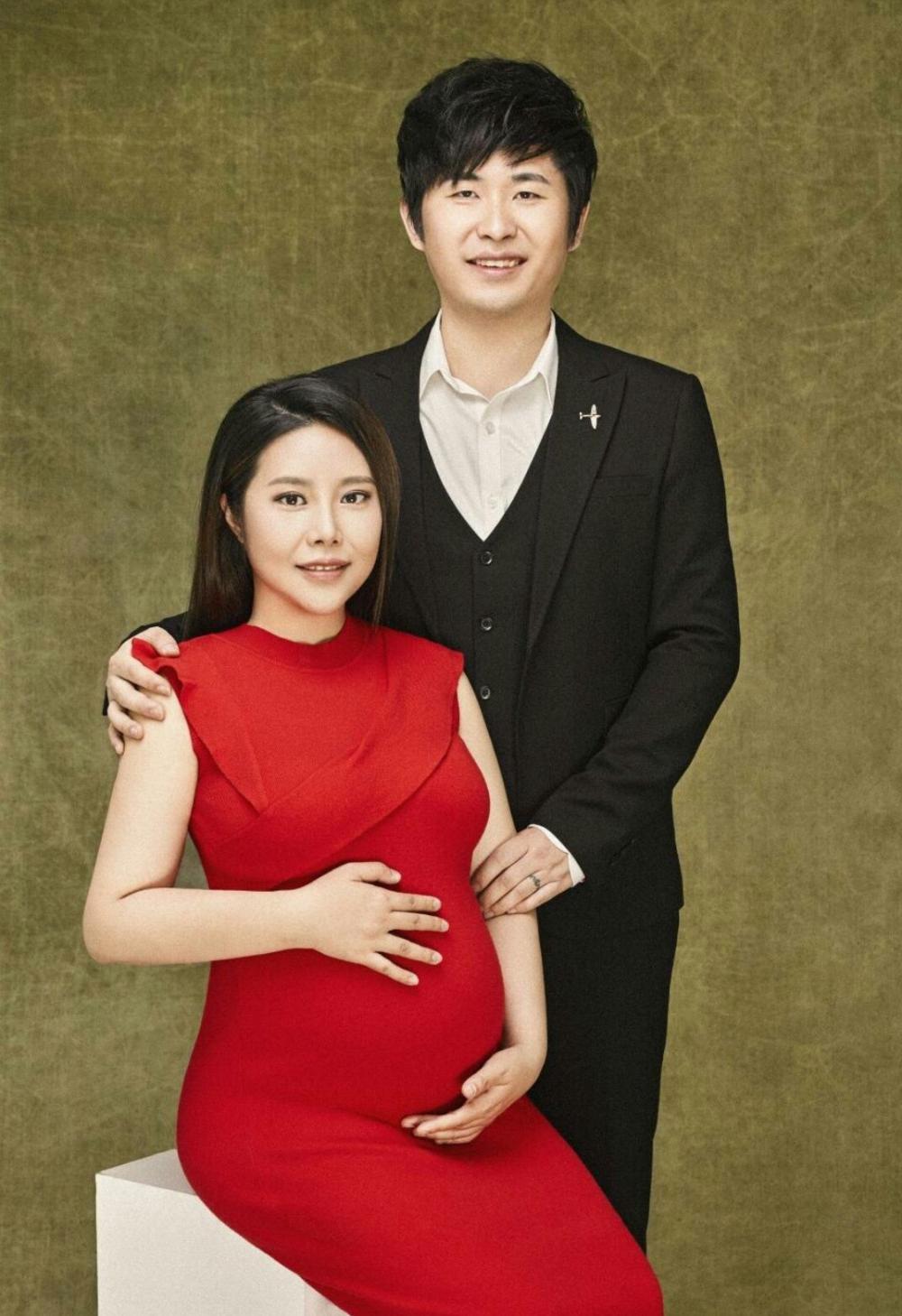 当年的超女纪敏佳如今结婚又生子, 发微博诉说生孩子的痛苦