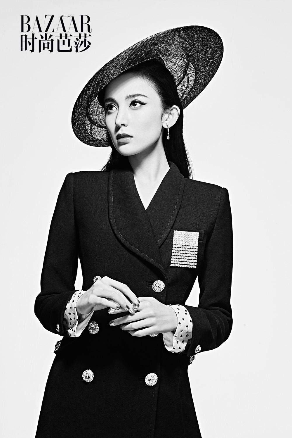 娜扎化身摩登女郎登上《时尚芭莎》封面 复古造型超吸睛!