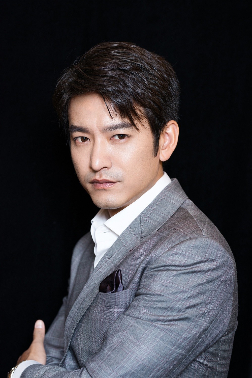 袁文康斩获"最佳男演员" 主演《飞哥战队》全国获赞成大赢家