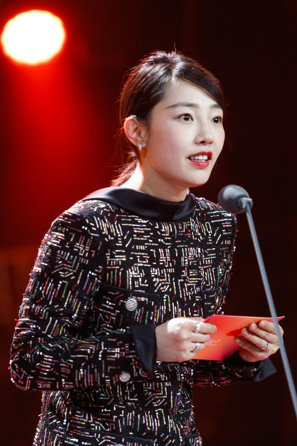 白百何翻身成功,新年首发微博,网友送上祝福,无人辱骂!