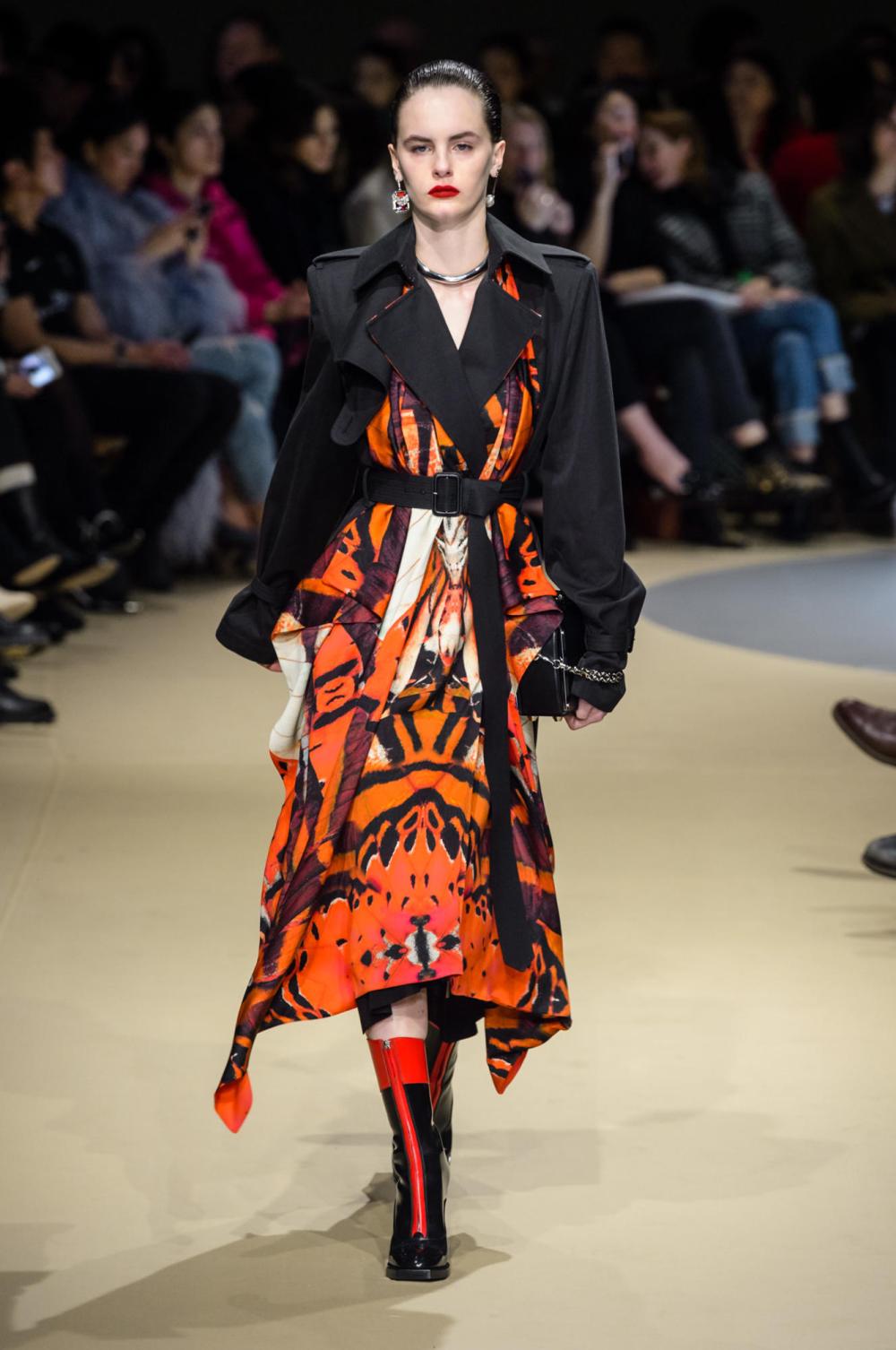 巴黎时装周亚历山大麦昆2018秋季华丽高贵浪漫优雅女人