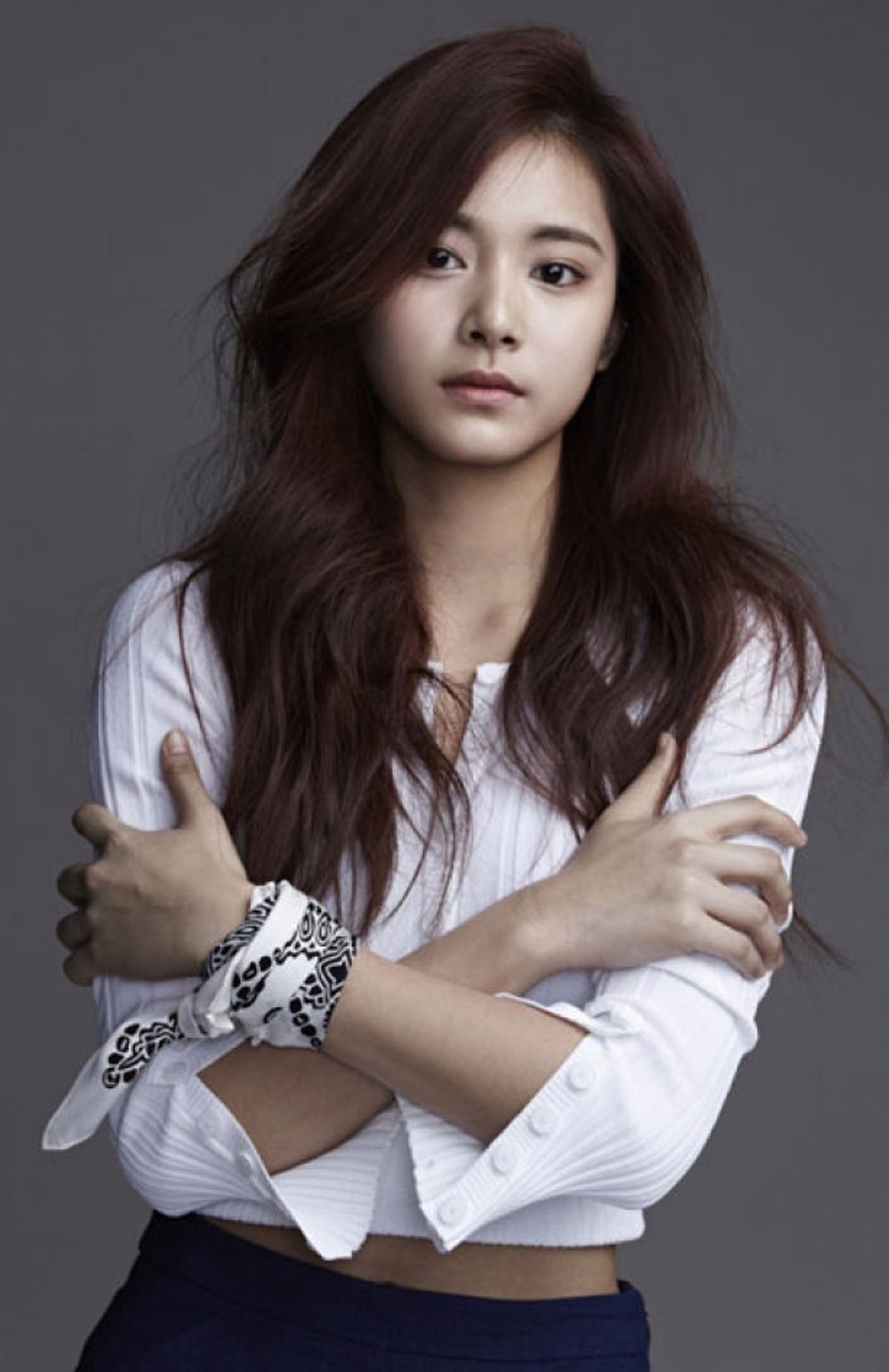 刚刚公布的"2017全球百大最美脸蛋排行榜"中,来自台湾的女歌手周子瑜