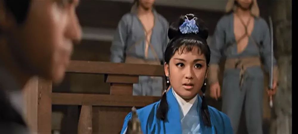 "娃娃影后"李菁离世,人生似水年华|李菁|女巡按|鱼美人_新浪新闻