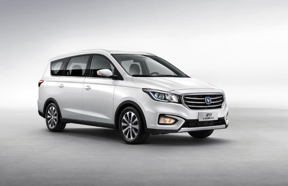 长安凌轩长安欧尚a800定位于"会呼吸的互联都市mpv",是长安欧尚为满足