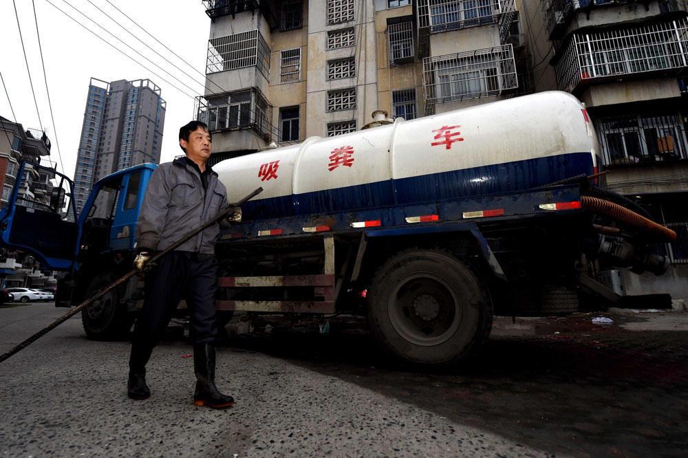 掏粪二十年, 安徽掏粪工日常!