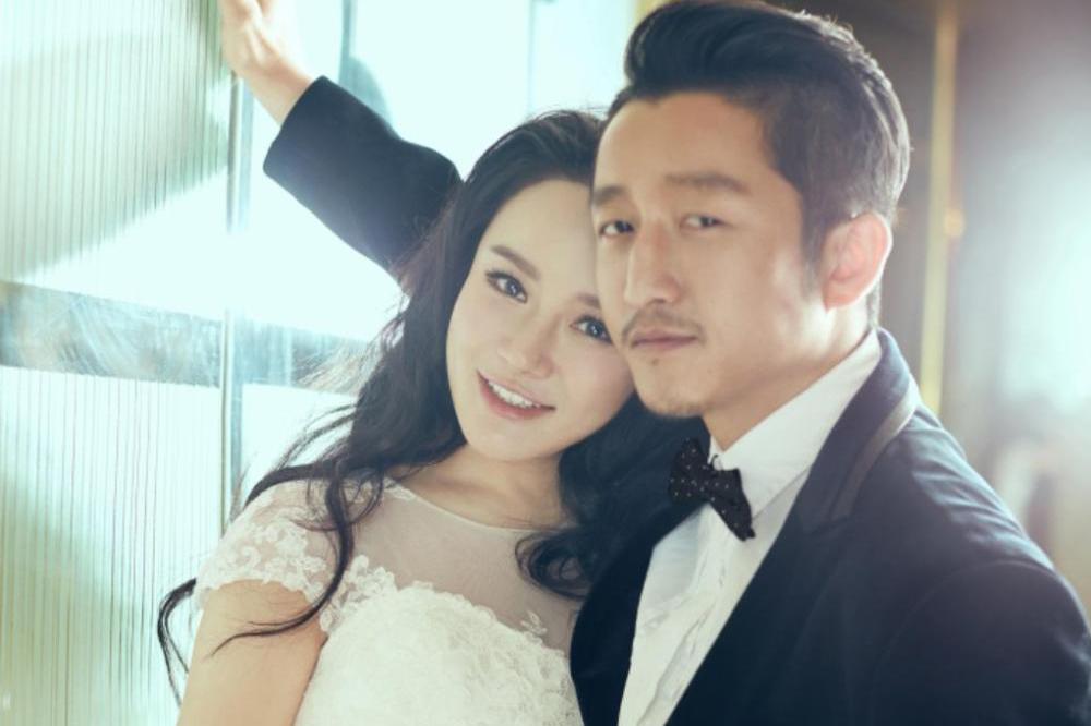 冉莹颖结婚七周年回应风波：不抛弃不放弃，我们一起走