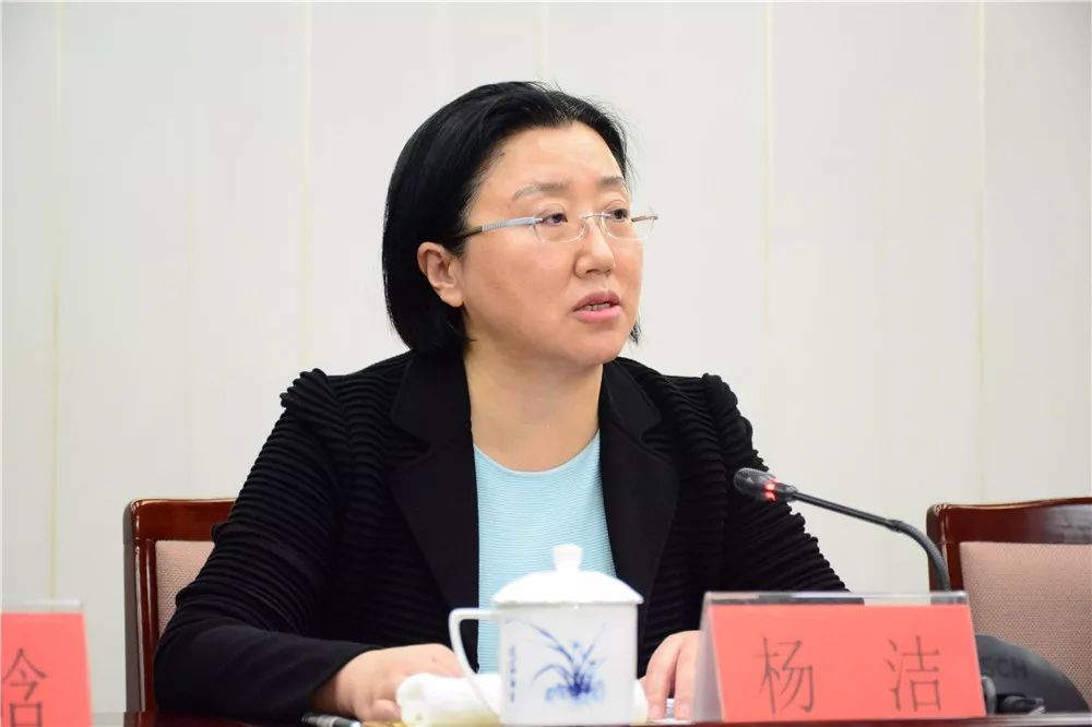 并讲话,副市长曹全民主持会议,市政府党组成员崔晗就创建省级全域旅游