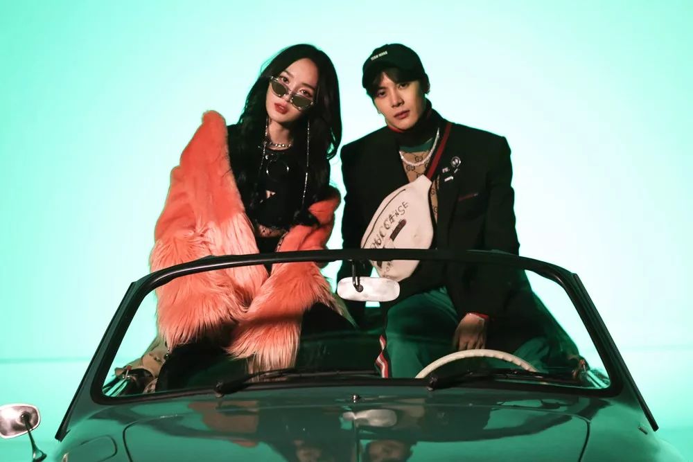 孟佳王嘉尔新曲mood将合体, "佳嘉姐弟"12.19 00:00要搞事情