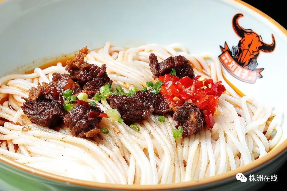 红了80年的津市刘聋子米粉,1元就能嗦