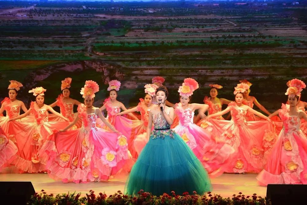 "泾水春韵"泾川县2018年春节联欢晚会盛大演出