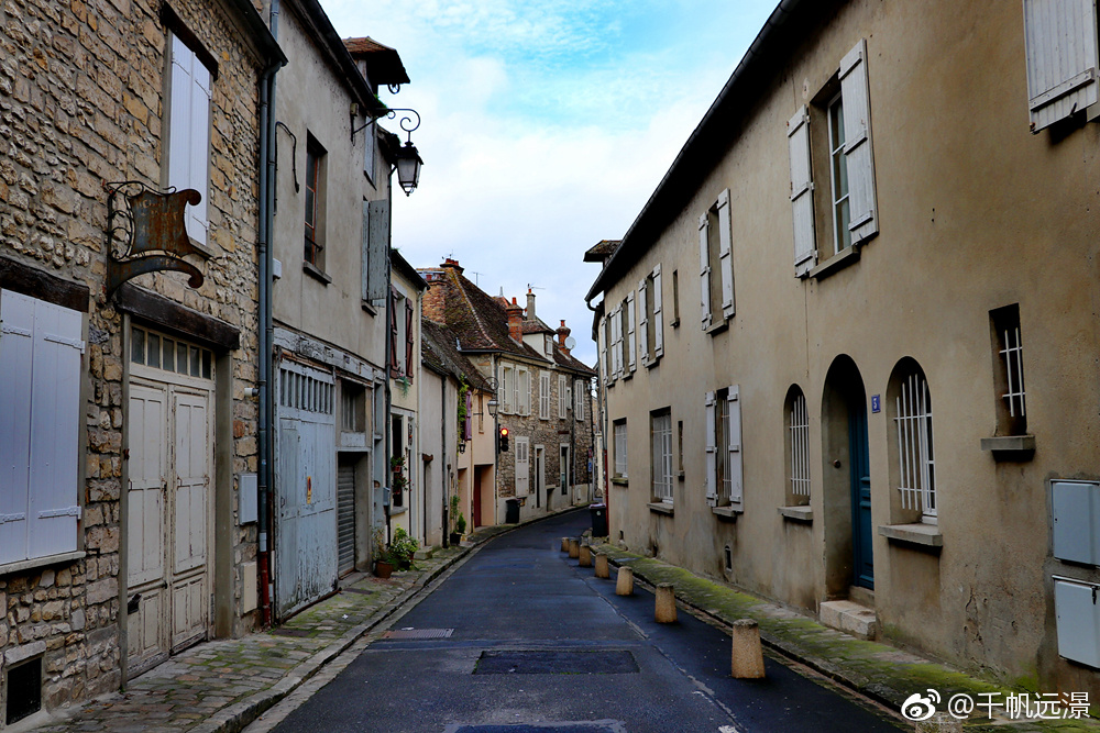 法国莫雷小镇图片