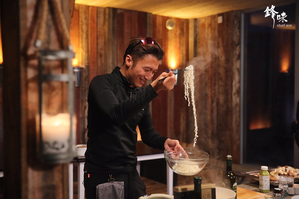 谢霆锋携《锋味》万里寻味 "锋"字号问鼎美食ip