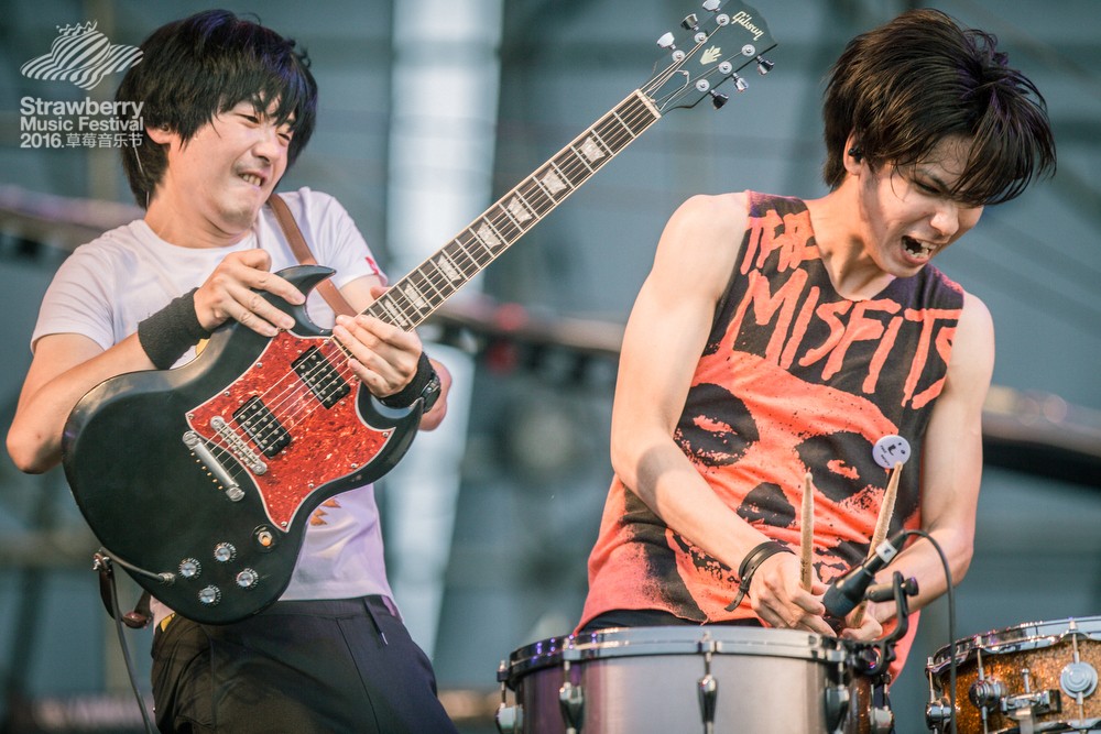 新裤子乐队阔别十年将再度开启全国巡演