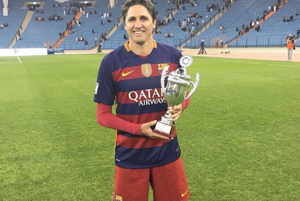 埃德米尔森2004年至2008年,巴西中卫埃德米尔森(也可以踢后腰)曾为