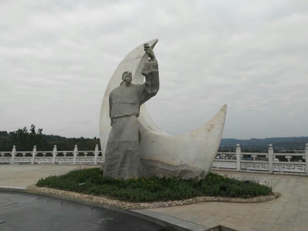 诗仙李白出生的地方现在是一座富得流油的城市