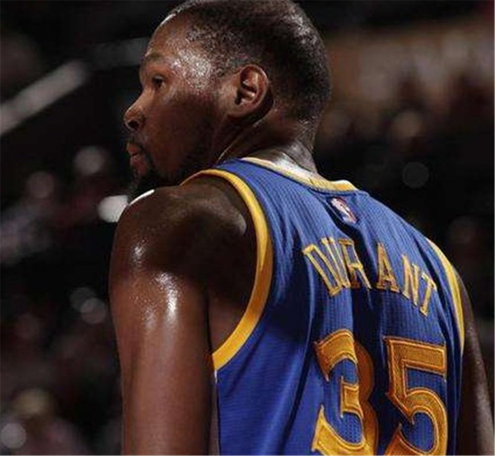 球队文化的重要性显而易见,看看杜兰特对于勇士的热爱就知道了