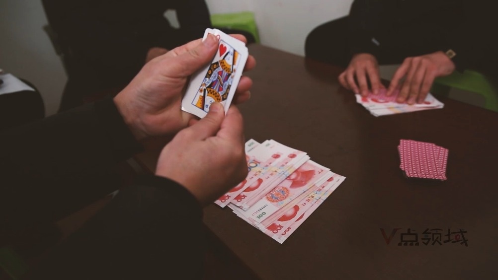 【恶媳欺负婆婆,儿子发现后一巴掌打懵】这种女人在我手中可能活不过