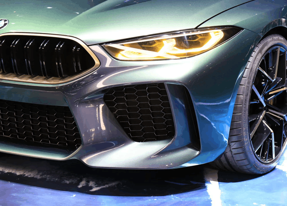 日内瓦车展最大亮点, 宝马m8全球首发, 一身黑科技碾压奥迪rs8